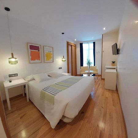 Hotel Nochendi Onís Buitenkant foto