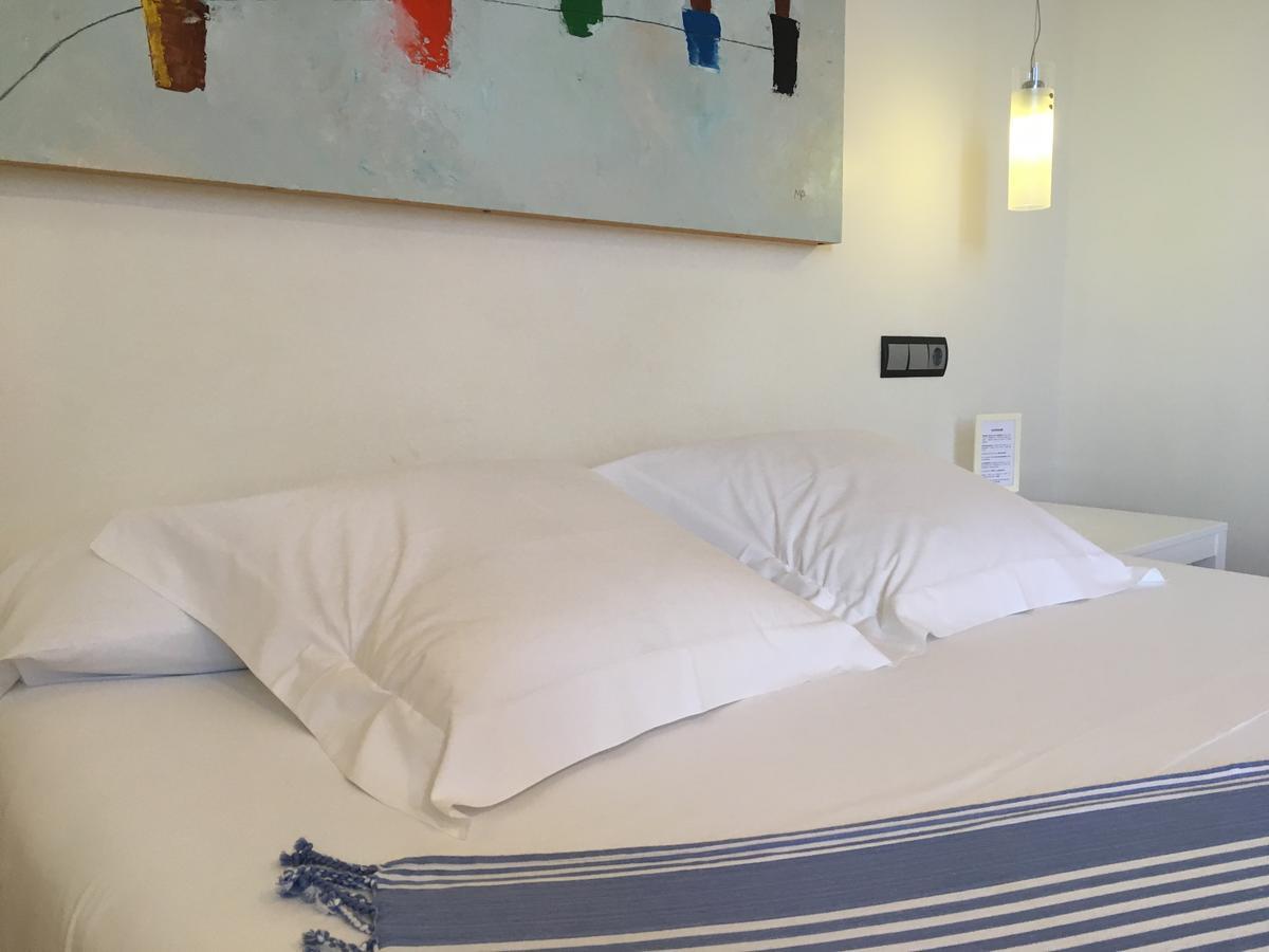Hotel Nochendi Onís Buitenkant foto